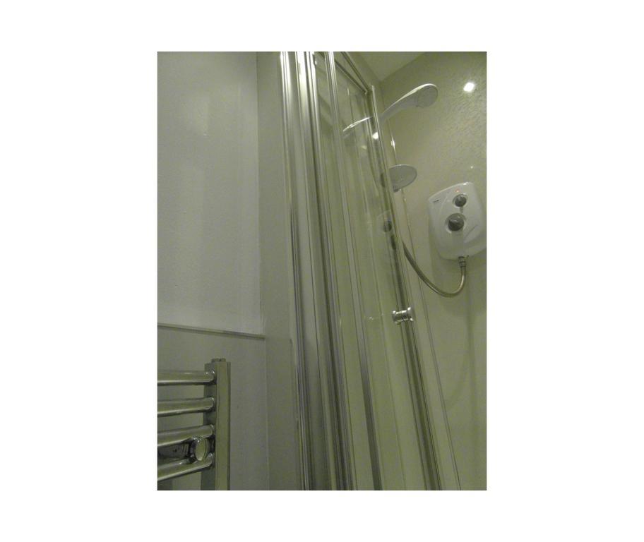 Abacus Central Guest House Абърдийн Екстериор снимка